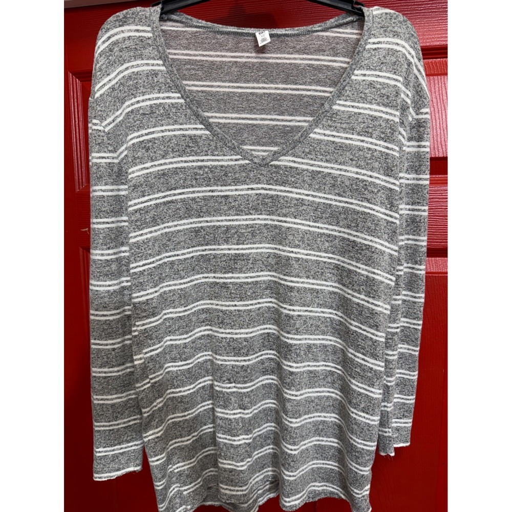 BP Nordstrom Womens XS Gray White Striped V-Neck Long Sleeve Knit Top Soft